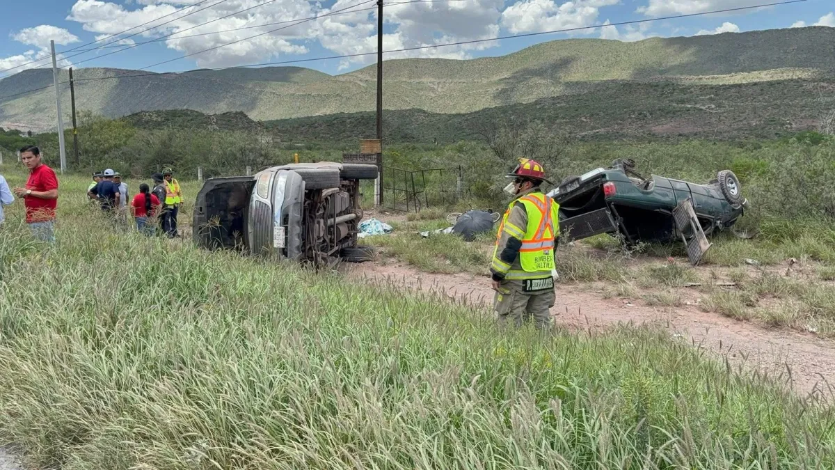 Doble volcadura en la Saltillo-Torreón deja una persona sin vida y tres heridos