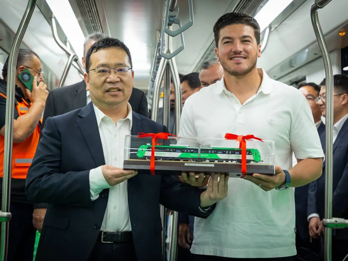 Gobernador de NL pone en marcha nuevos trenes para modernizar la Línea 1 de Metrorrey