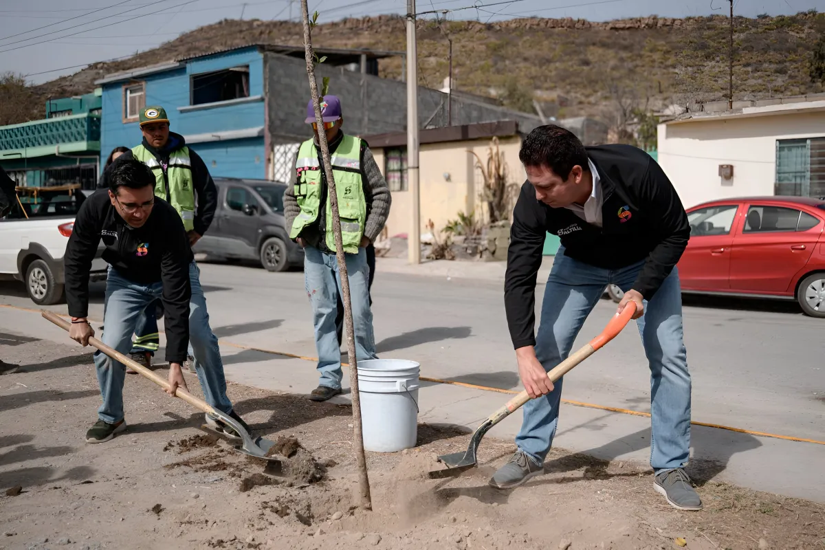 Supervisa Javier Díaz Brigadas en Plazas Públicas