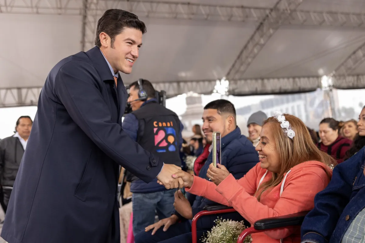 Más de 2,300 parejas se casan en Monterrey durante Matrimonios Colectivos 2025