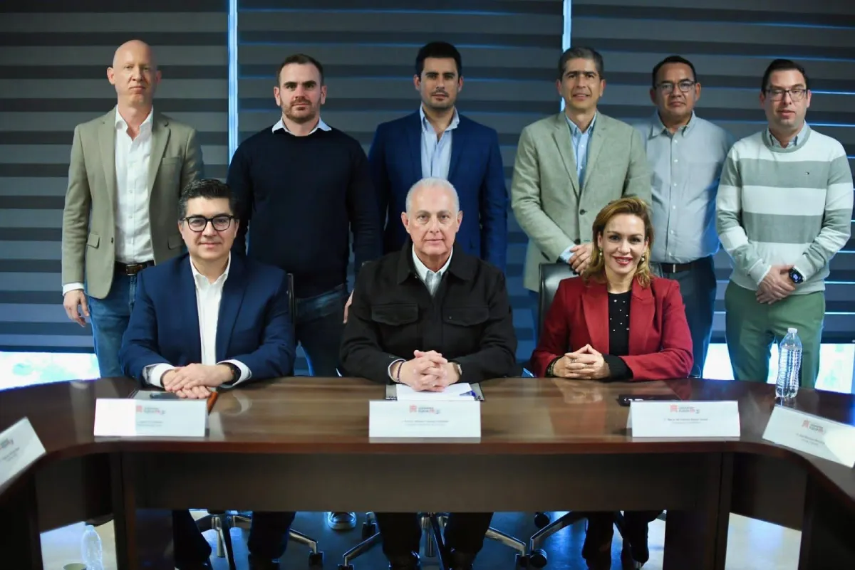 Román Cepeda refuerza colaboración con el sector empresarial