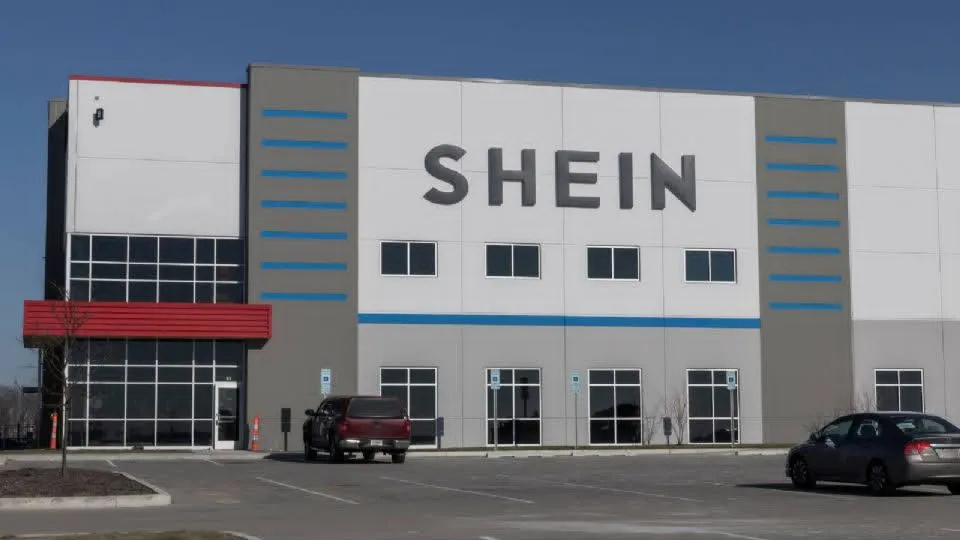 Shein se tambalea antes de debutar en bolsa: recorta su valor y retrasa su estreno