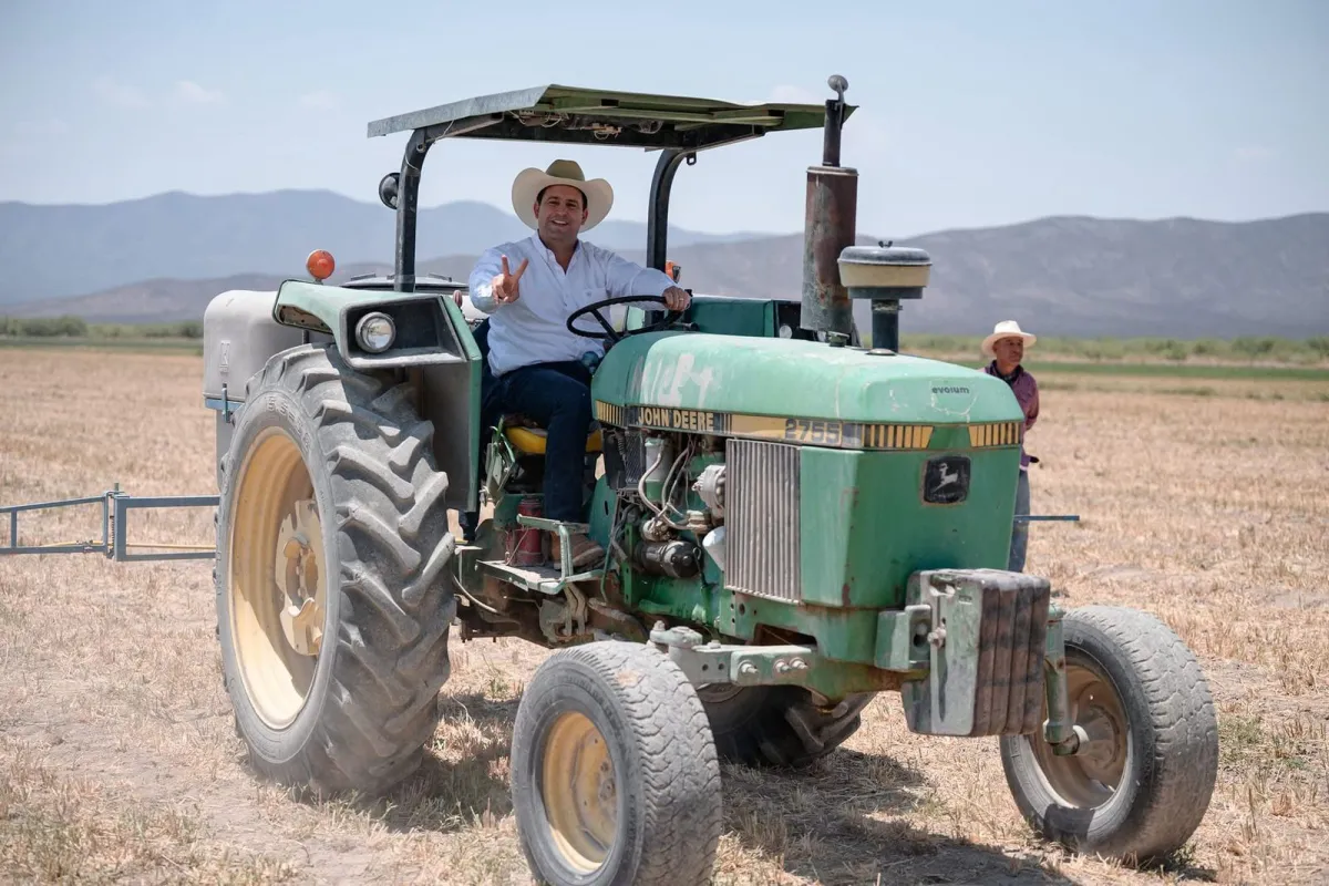 Pone en marcha Javier Díaz programas agrícolas 2025