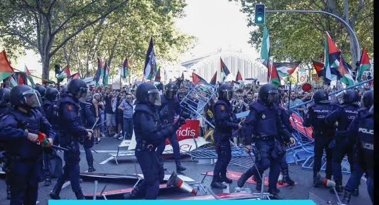 Protestas propalestinas obligan a cancelar la Vuelta a España en Madrid