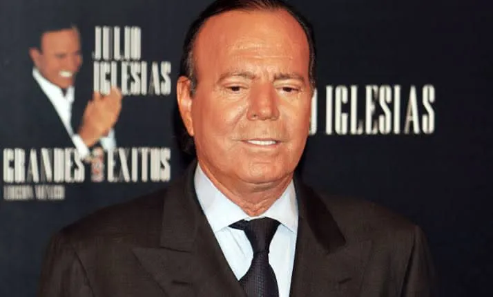 Julio Iglesias rompe el silencio y asegura que “todo se aclarará” tras denuncias en su contra