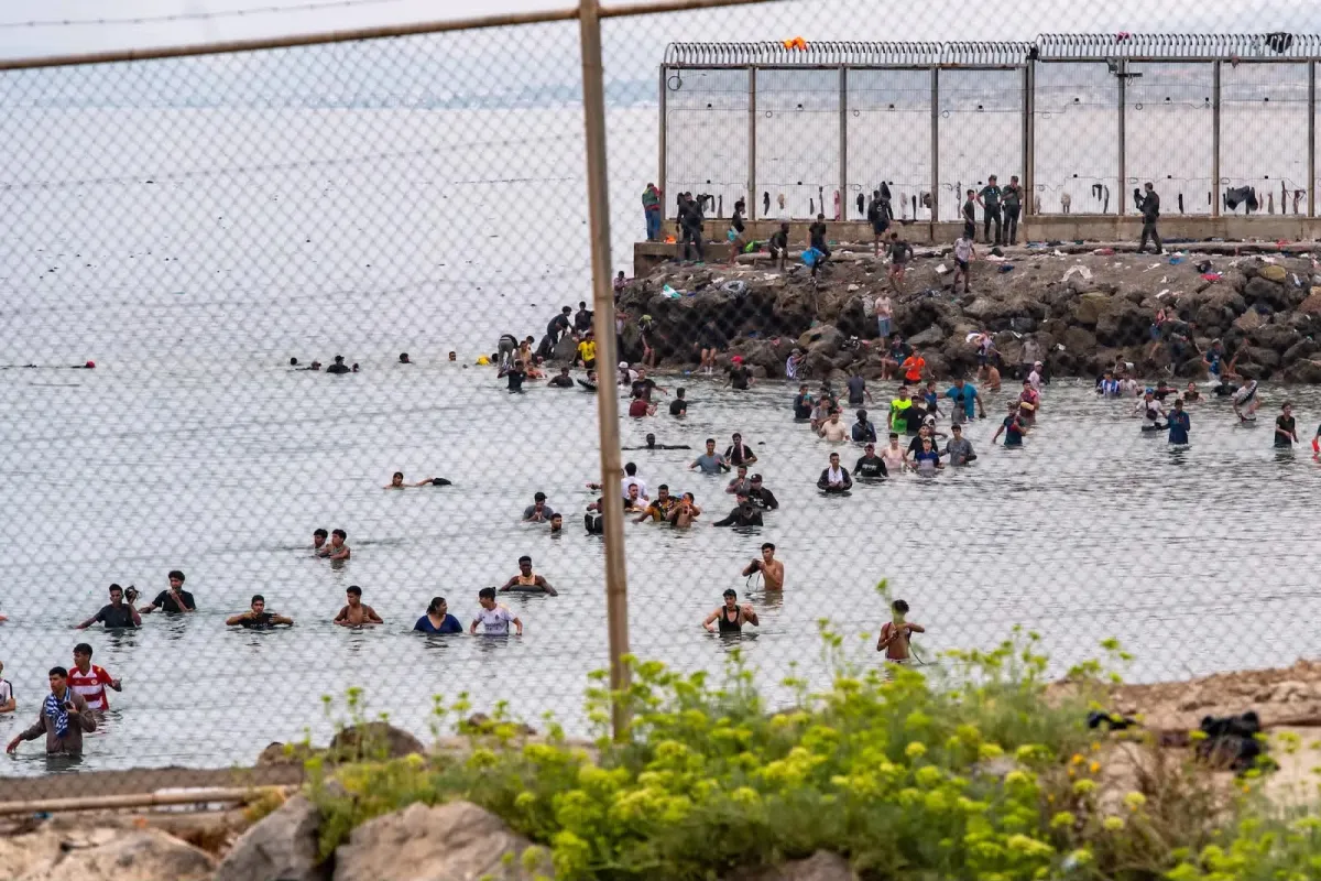 Rumores en redes desatan éxodo masivo de migrantes hacia Ceuta