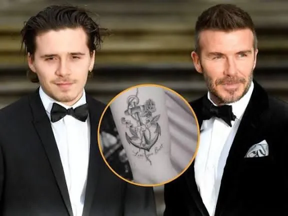 Brooklyn Beckham cubre un tatuaje dedicado a su padre en medio del conflicto familiar