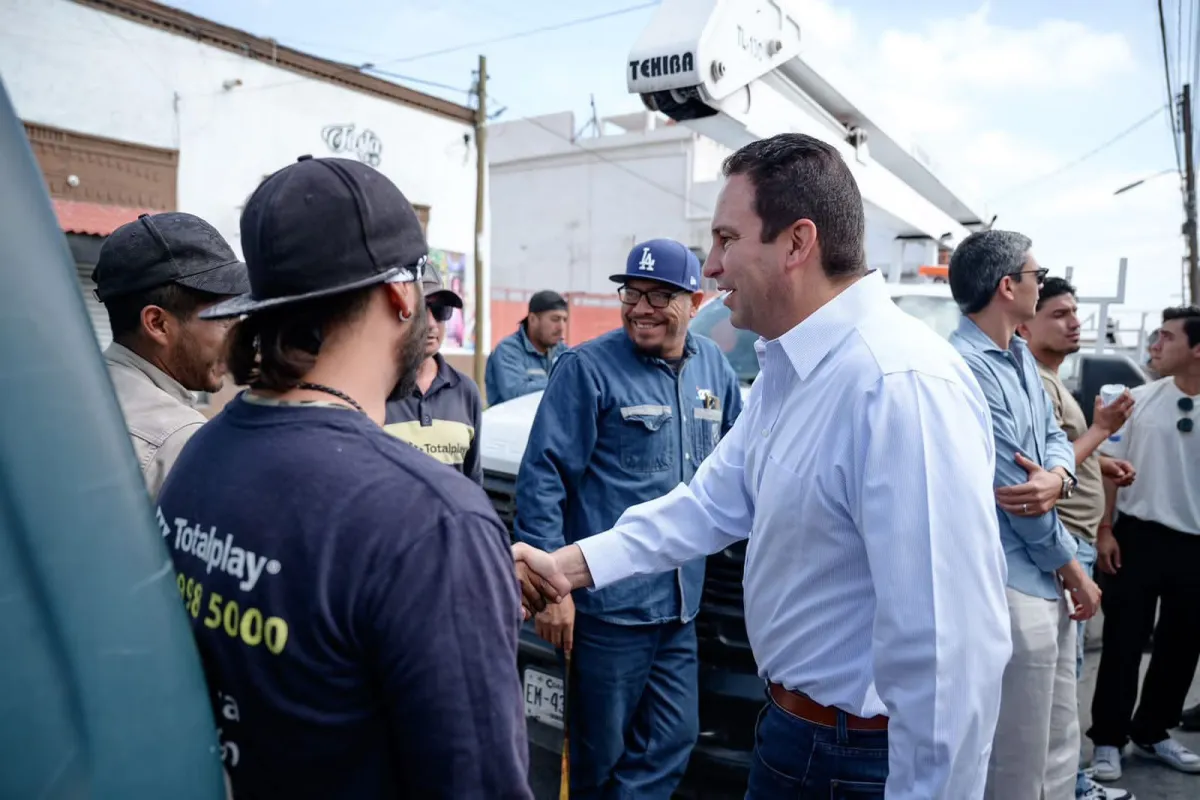 Saltillo retira más de 13 mil metros de cables en desuso en el Distrito Centro