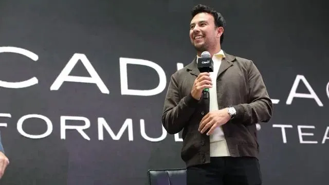 Checo’ Pérez motiva a Cadillac F1 en su primer día con el equipo