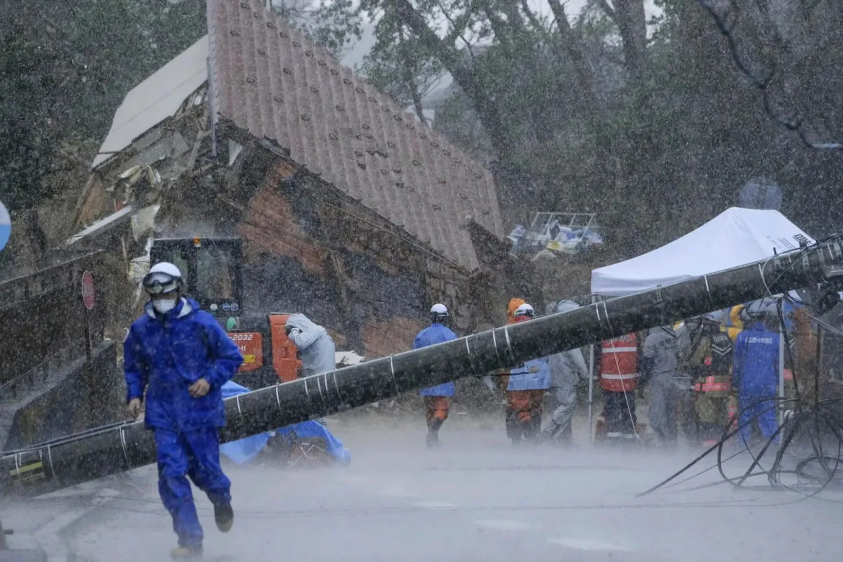 Sismo de magnitud 7.4 en Japón activa alerta de tsunami y genera evacuaciones en el noreste