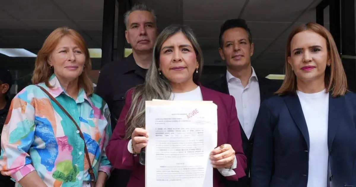 Morena denuncia a Adrián de la Garza por contrato de 7 mil 300 millones de pesos con Next Energy