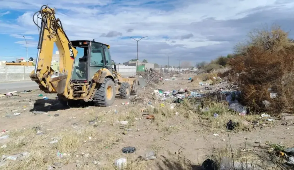 Retiran más de mil 100 toneladas de basura en Villa Zaragoza y Monterreal