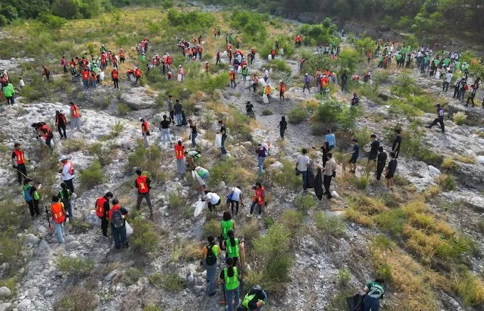 San Pedro reúne 25 toneladas de reciclaje y retira residuos del Río Santa Catarina