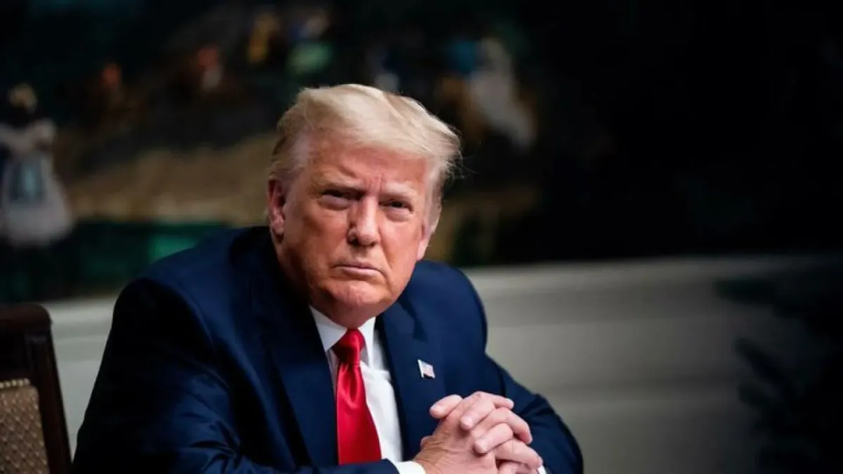 Trump endurece su política contra Cuba y castigará con aranceles a quienes le vendan petróleo