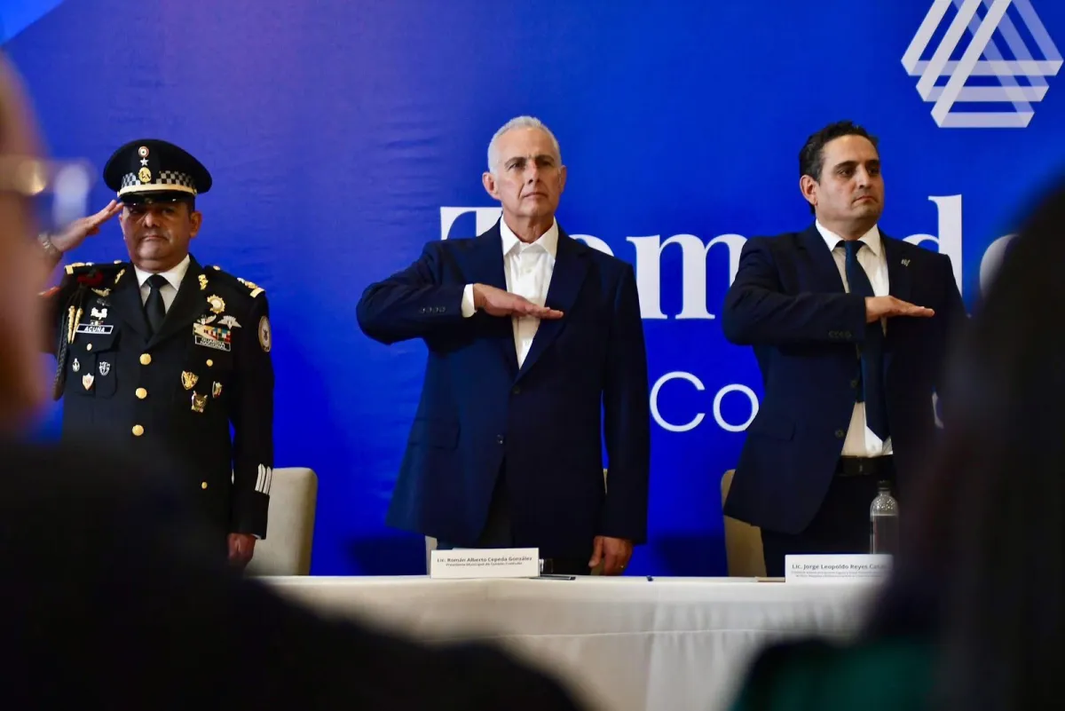 Román Cepeda acompaña toma de protesta del nuevo Consejo Directivo de Coparmex Laguna