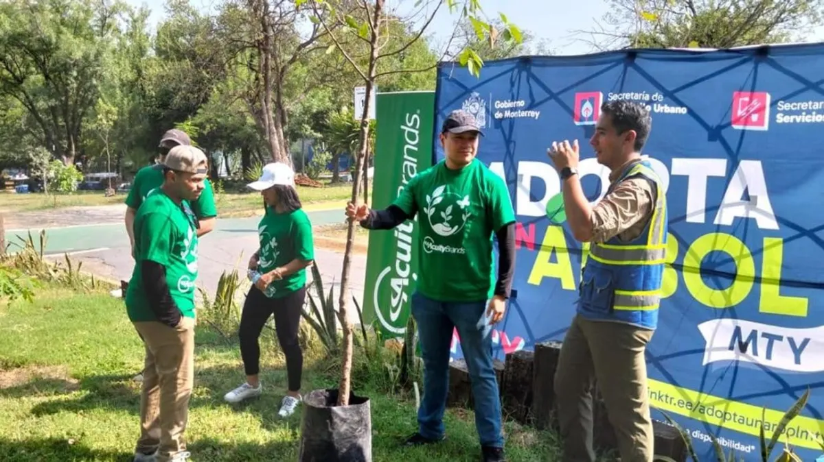 Monterrey impulsa la restauración ambiental con jornada de forestación en el Parque España