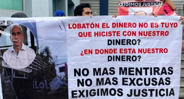 Afectados por presunto fraude de Proyectos 9 protestan en Palacio de Justicia