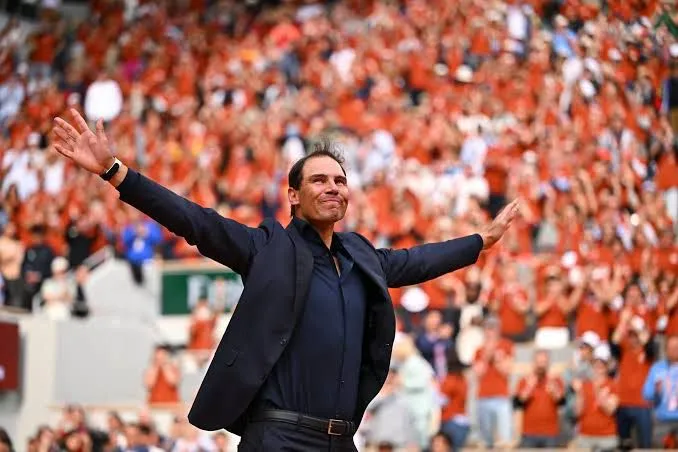 Rafael Nadal recibe homenaje histórico en Roland Garros