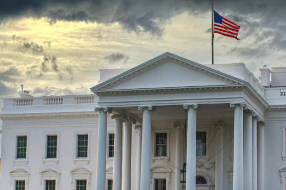 Trump dona su sueldo presidencial para renovar la Casa Blanca