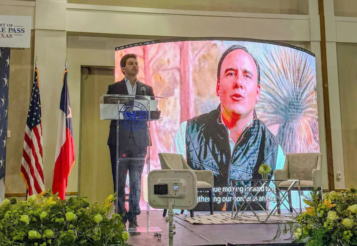 EXPONE COAHUILA SUS VENTAJAS COMPETITIVAS DENTRO DE LA CUMBRE COMERCIAL 2025, DE EAGLE PASS