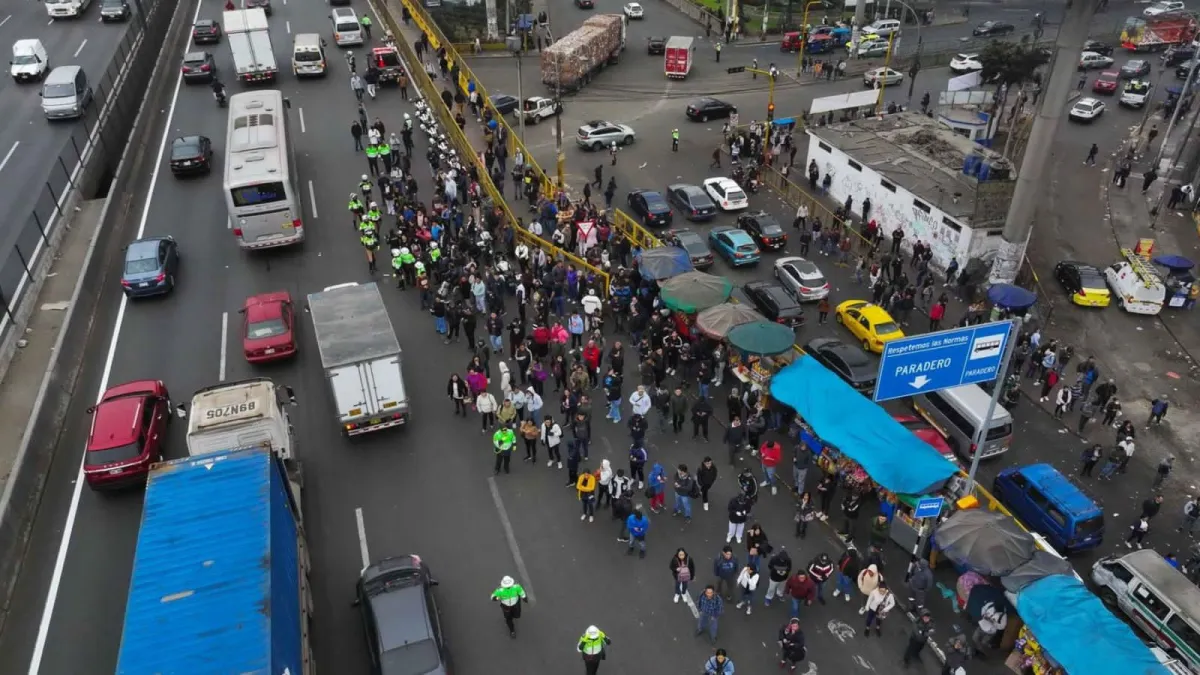 Transportistas advierten paro indefinido en todo el país ante extorsiones e inseguridad