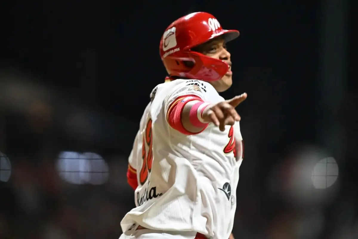 Diablos Rojos del México debutan con triunfo ante Piratas en inicio de temporada de la LMB