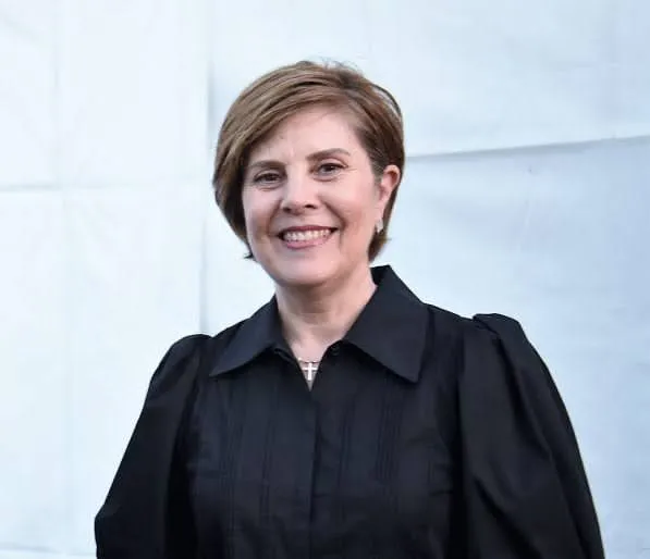 Reaparece Selina Bremer al frente del DIF Torreón