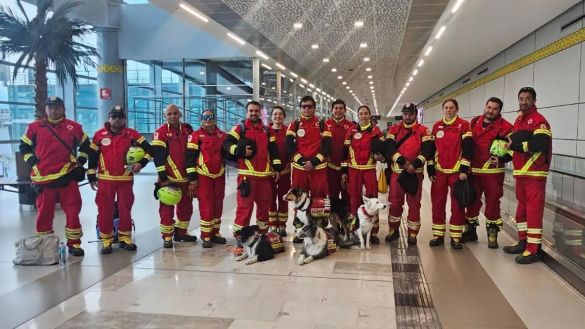 Viva envía 9 toneladas de ayuda a Venezuela y regresa con 166 rescatistas mexicanos