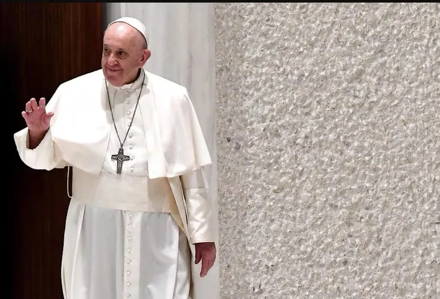 El Papa Francisco reaparecerá el día de mañana desde el hospital para impartir su bendición