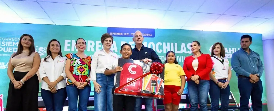 Entrega Román Cepeda mochilas a organismos de la sociedad civil