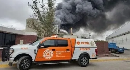 Incendio arrasa planta de Bachoco en Apodaca; evacúan a más de 130 empleados sin heridos