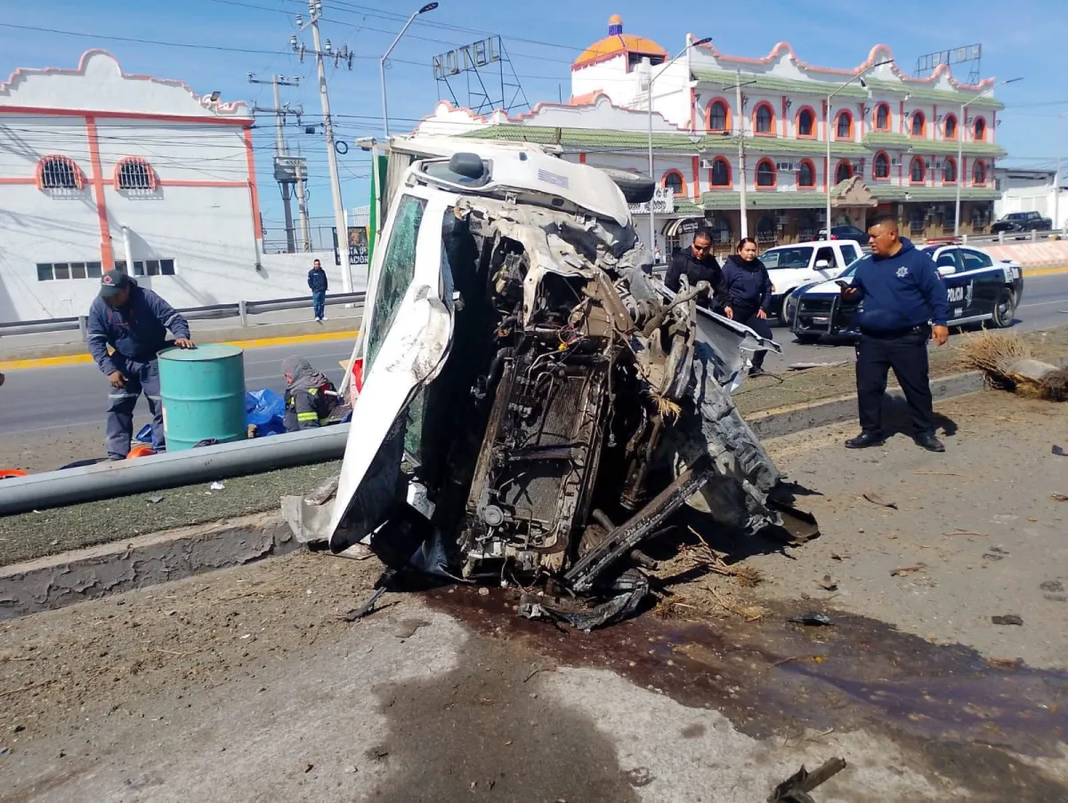 Volcadura en la Saltillo–Monterrey deja cinco personas lesionadas