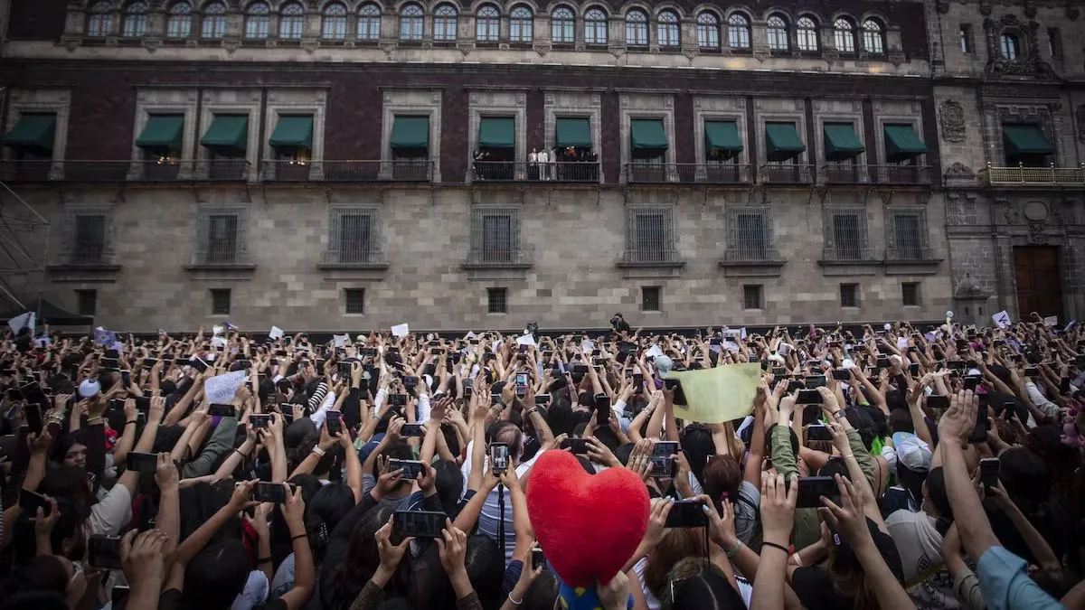 BTS mostrará momentos inéditos de su visita a Palacio Nacional tras reunir a 50 mil fans en el Zócalo