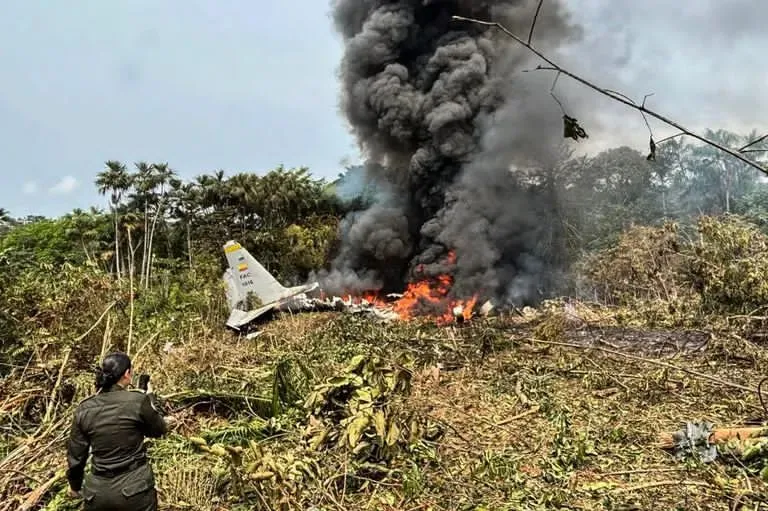 Colombia decreta duelo nacional por accidente de avión militar