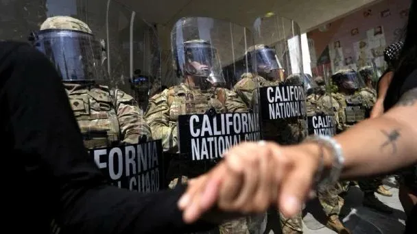 Trump envía 2,000 elementos adicionales de la Guardia Nacional a Los Ángeles