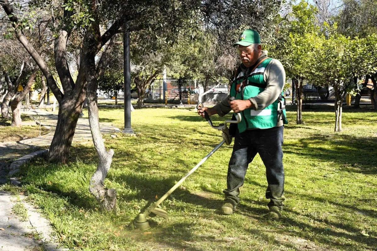 Empleo Temporal, una estrategia que mejora el entorno y apoya a las familias en Ramos Arizpe