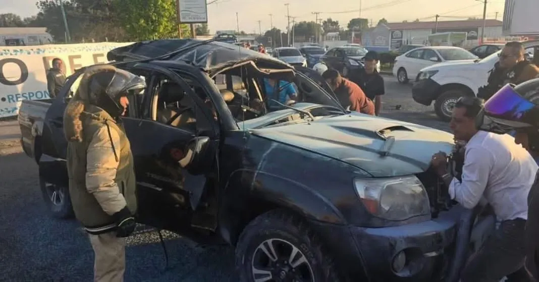 Explosión de vehículo cerca del AIFA deja dos personas sin vida