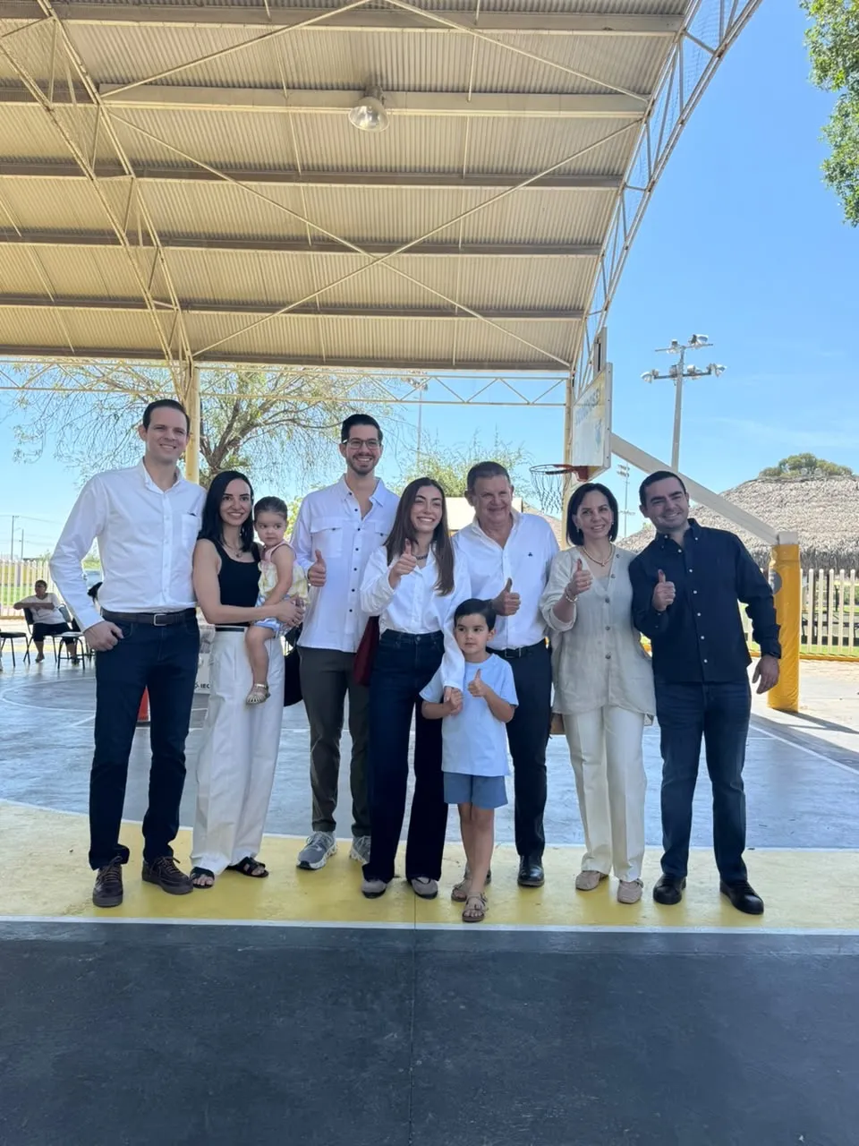 Ximena Villarreal acude a votar en Torreón y llama a fortalecer la participación ciudadana
