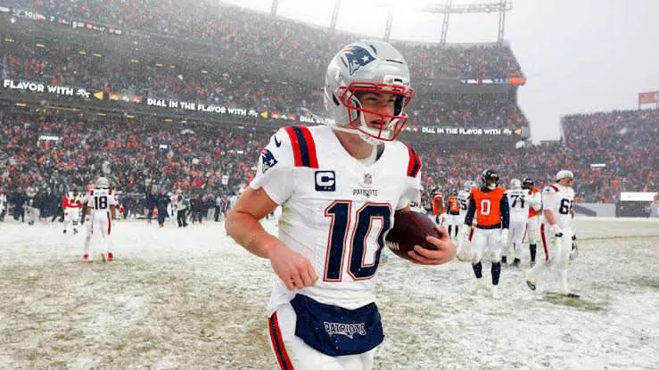 Drake Maye quiere hacer historia como el quarterback más joven campeón del Super Bowl
