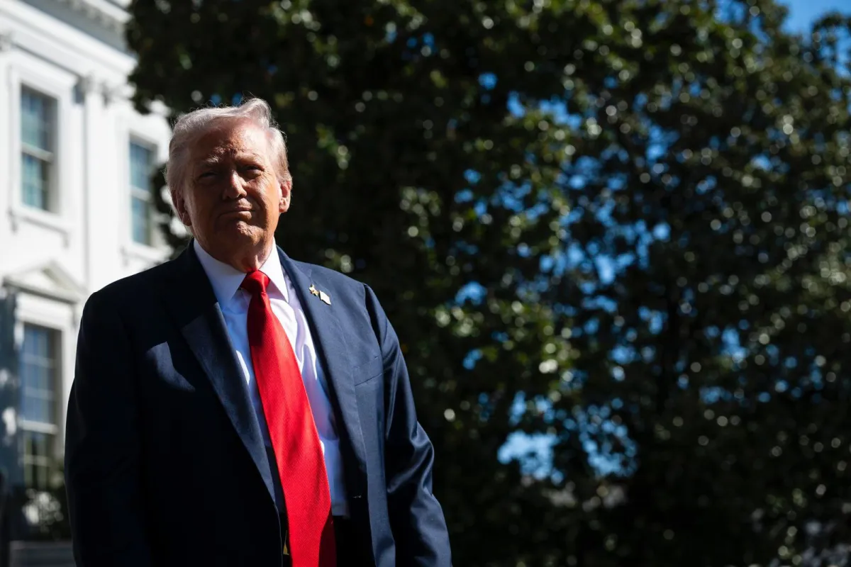Trump adelanta el combate de la UFC en la Casa Blanca al día de su cumpleaños