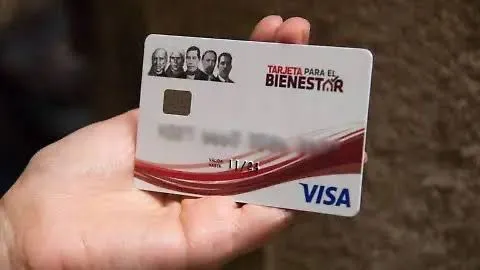 Inicia entrega de tarjetas de pensión bienestar en Torreón para nuevos beneficiarios