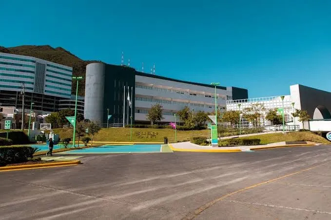 Presunto abuso en Tecmilenio: alumnos alzan la voz en Campus Las Torres
