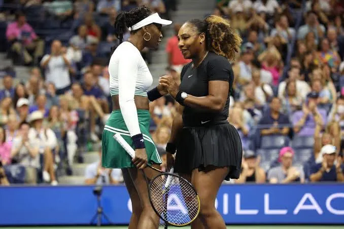 Venus Williams vuelve al tenis y confiesa que extraña compartir la cancha con Serena