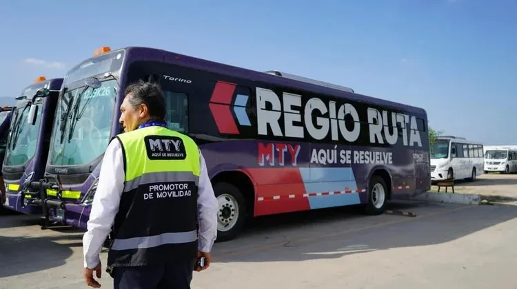 Nuevo circuito de Regio Ruta mejora conexión en zonas con carencia de transporte
