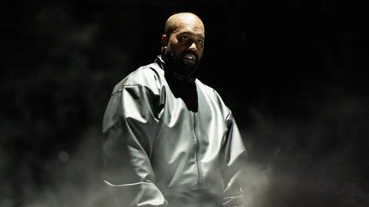 Kanye West cancela concierto en Francia ante posible veto por declaraciones antisemitas