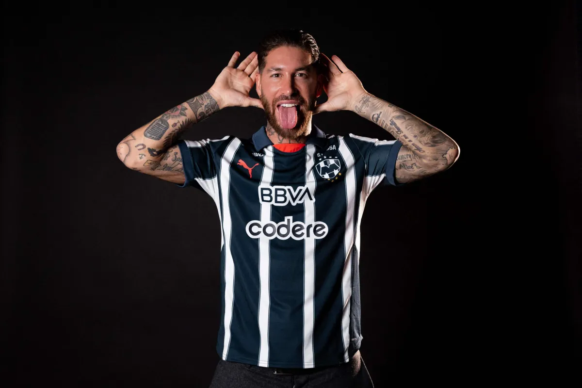 Sergio Ramos anota su primer gol con Rayados en la Liga MX