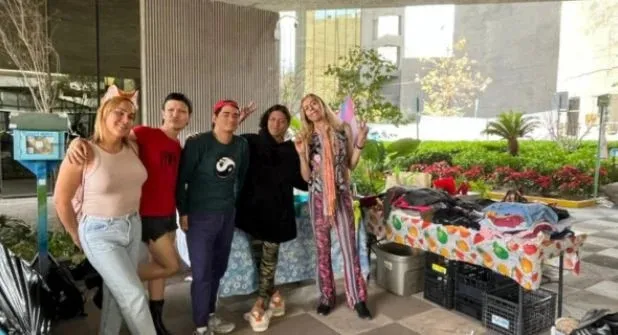 Colectivos LGBTQ+ organizan mercado solidario frente al Congreso para sostener plantón