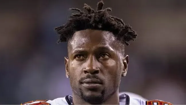 Antonio Brown es extraditado a EE.UU. para enfrentar acusación por intento de asesinato