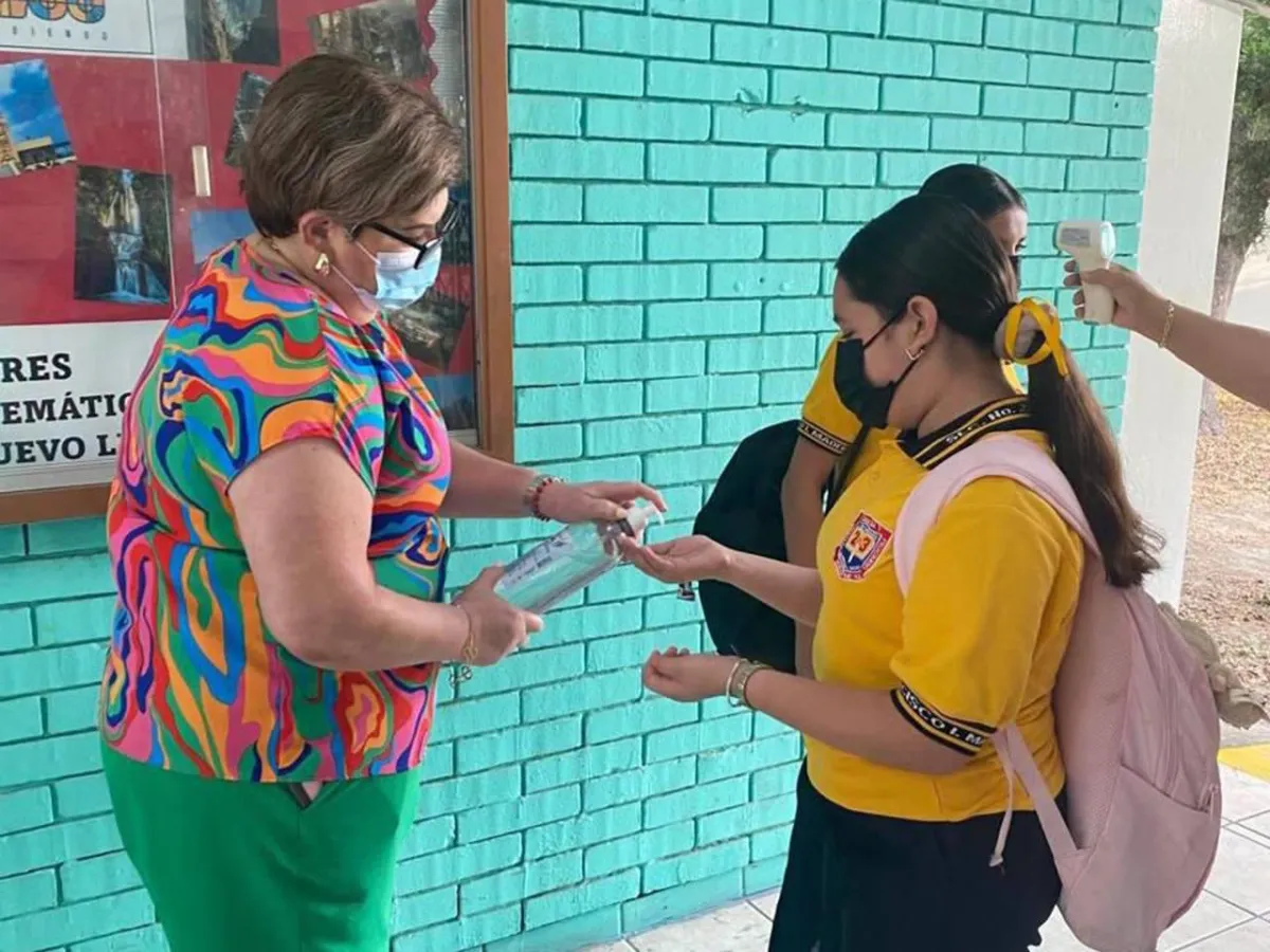 Confirma Secretaría de Salud 10 casos de covid 19 en Secundaria 23 “Francisco I. Madero” en Monterrey