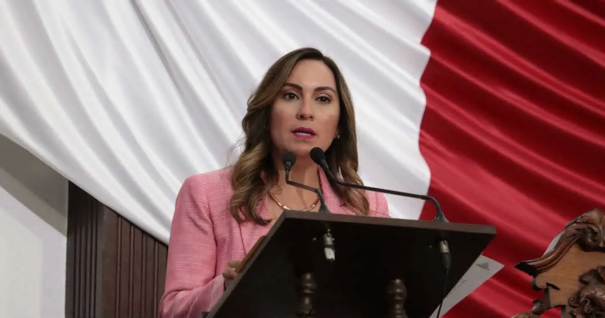Genera diputada debate para regular uso de celulares en escuelas de Coahuila